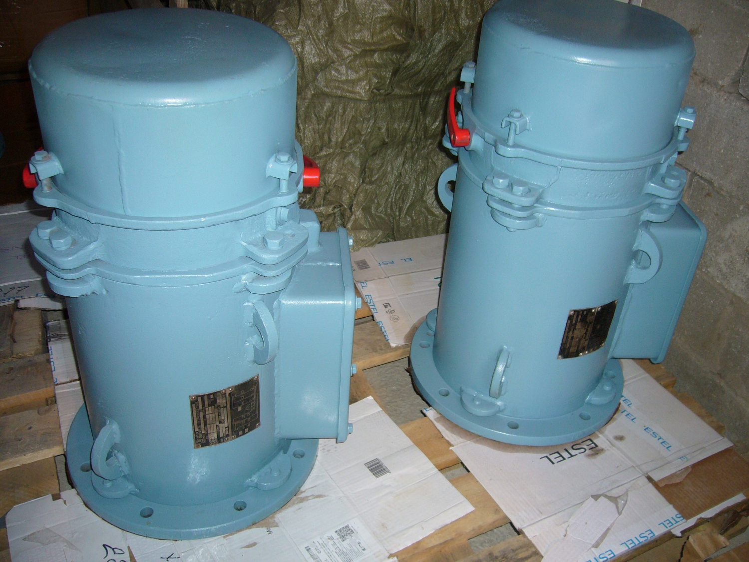 Куплю судовые электродвигатели серии МАП